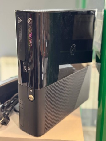 Microsoft Xbox 360 E