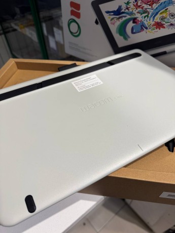 Wacom One Creative Pen Display