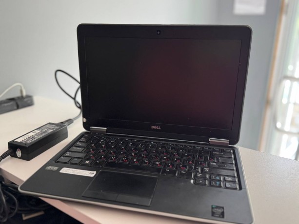 Dell Latitude E7240