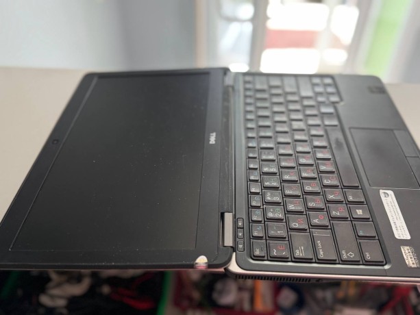 Dell Latitude E7240