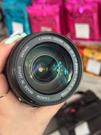 Canon Ef-S 17-85Mm