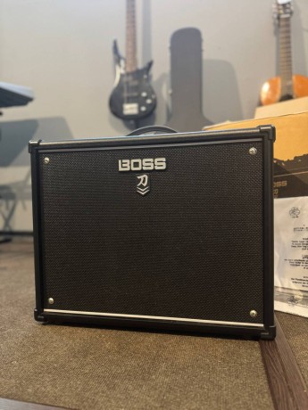 Boss Katana-100 Mkii