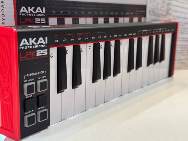 Akai Pro Lpk25mk2