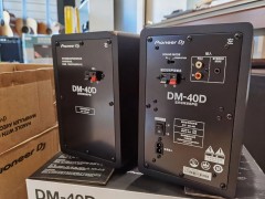 Pioneer Dm-40D