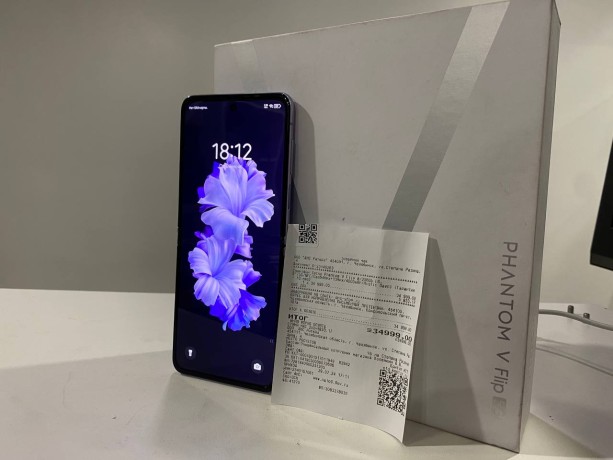 Tecno Phantom V Flip