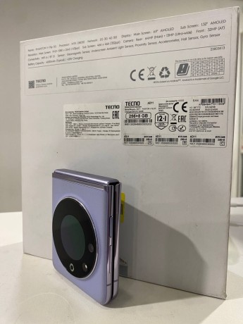 Tecno Phantom V Flip