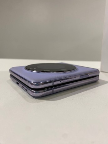 Tecno Phantom V Flip