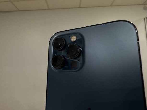 Apple iPhone 12 Pro Max