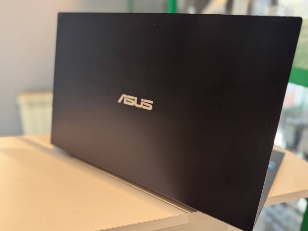 Asus Expertbook B1502cg