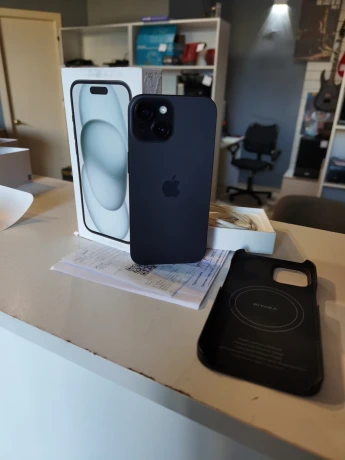 Apple iPhone 15 128 ГБ