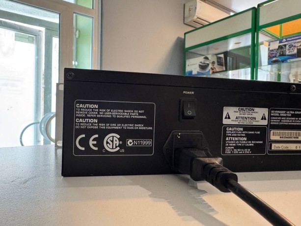 Behringer Ultragraph Pro Geq3102