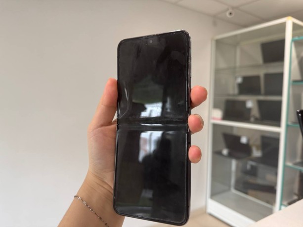 Samsung Galaxy Z Flip5