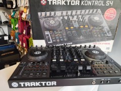 Native Instruments Traktor S4 Mk1