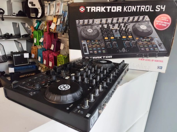 Native Instruments Traktor S4 Mk1